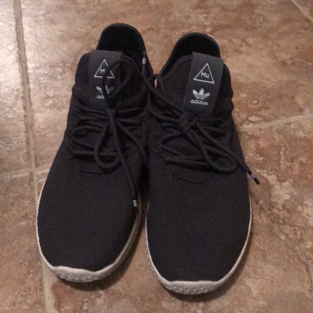 PHARRELL WILLIAMS PW TENNIS HU SHOES